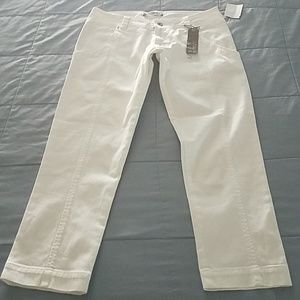 NWTS DYLAN WHITE JEANS. SIZE 4.